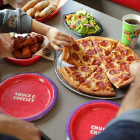 Chuck E. Cheese food