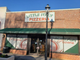 Little Italy Pizzeria inside