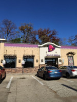 Taco Bell outside