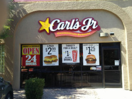 Carl's Jr. outside