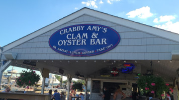Crabby Amy's, food