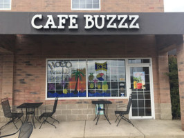 Cafe Buzzz outside