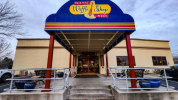 The Original Waffle Shop West food