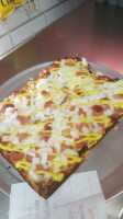 Sam's Sorrento Pizza food