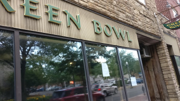 Green Bowl outside