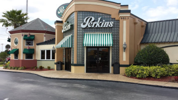 Perkins Bakery outside