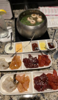 The Melting Pot food