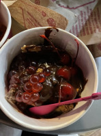 Menchie's Frozen Yogurt food