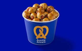 Auntie Anne's food