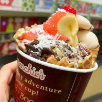 Menchie's Frozen Yogurt food