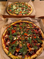 Blaze Pizza food