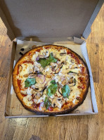 Blaze Pizza food