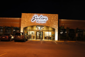 Julio's Mexican Food food