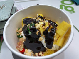 Sweetfrog Premium Frozen Yogurt food