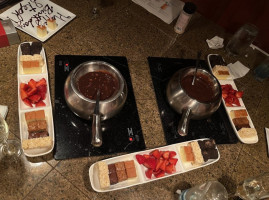 The Melting Pot food