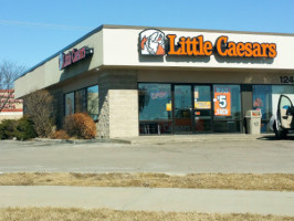 Little Caesars Pizza outside