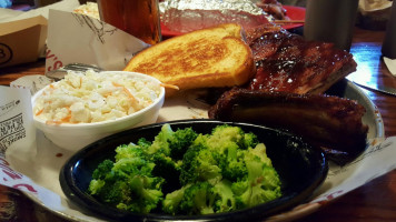 Sonny's Bbq food