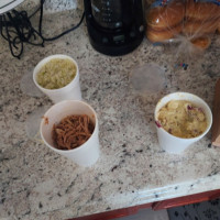 Whitts Barbecue Restaurant food