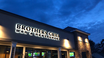3brothers Grill Bar And Restaurant outside