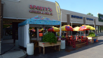 Sporty's And Catering outside