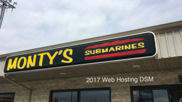 Monty's Submarines outside
