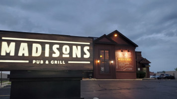 Madisons Pub And Grill outside