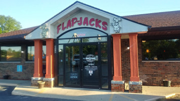 Flap Jacks Pancake House food