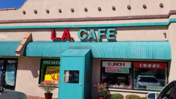 Los Angeles Cafe outside