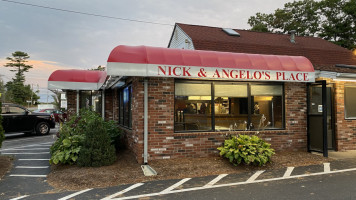 Nick Angelo's Pizza Place food