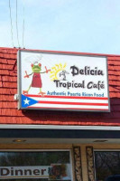 Delicia Tropical Cafe outside