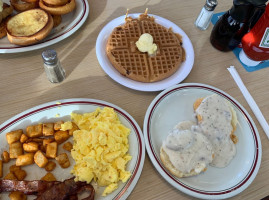 Huddle House food