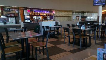 Taco Bell inside