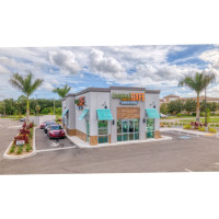 Tropical Smoothie Cafe outside