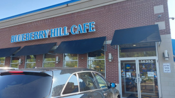 Blueberry Hill Breakfast Cafe outside