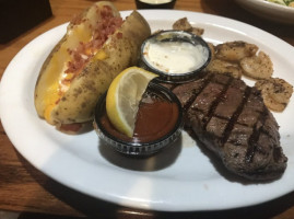 Beef 'o ' Brady 's food