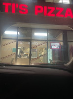 Rosati's Pizza outside