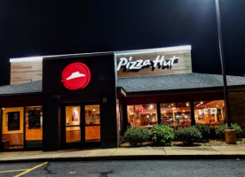 Pizza Hut inside