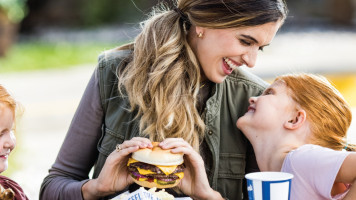 Culver’s outside