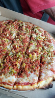 Tark's Pizza food