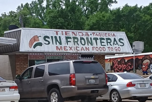 Taqueria Sin Frontera outside