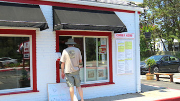 Lobster Chowder House inside