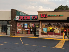 Lobster Wok outside