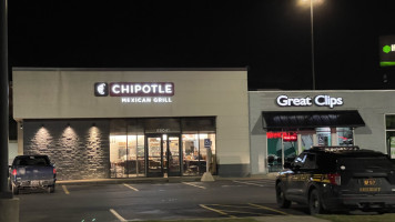 Chipotle Mexican Grill inside