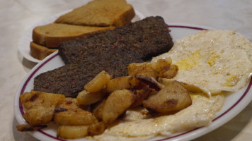 Angelo's Luncheonette food