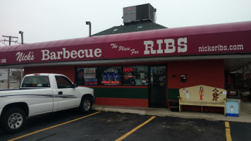Nick's Barbecue food