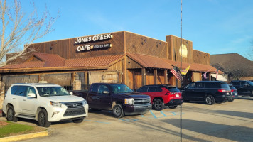 Jones Creek Cafe Oyster outside