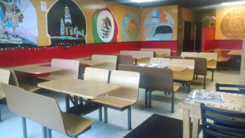 Hernandez Burrito Station inside