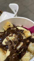 Menchie's Frozen Yogurt food