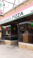 Giovanni's Pizza outside