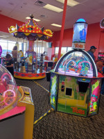 Peter Piper Pizza food